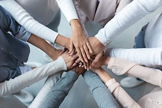 Hands in Collaboration_resize