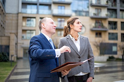 Showing an Apartment